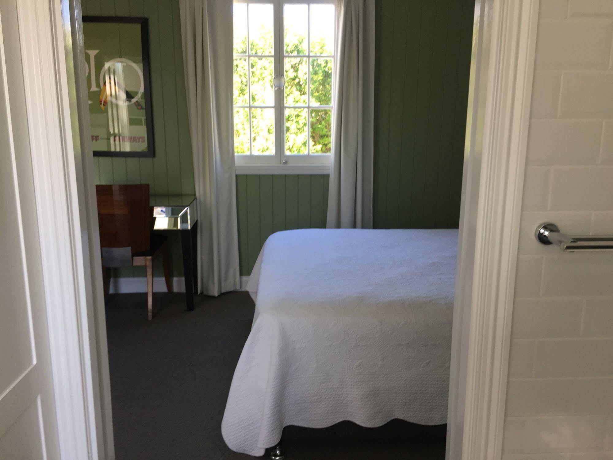 Heal House Bed and Breakfast Brisbane Exteriör bild