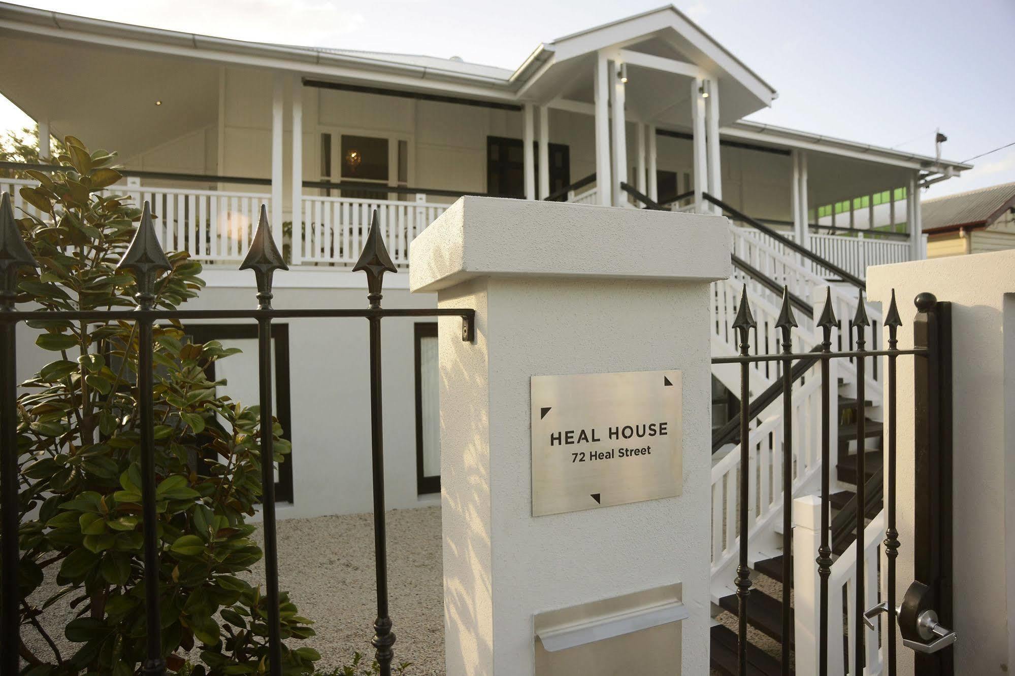 Heal House Bed and Breakfast Brisbane Exteriör bild